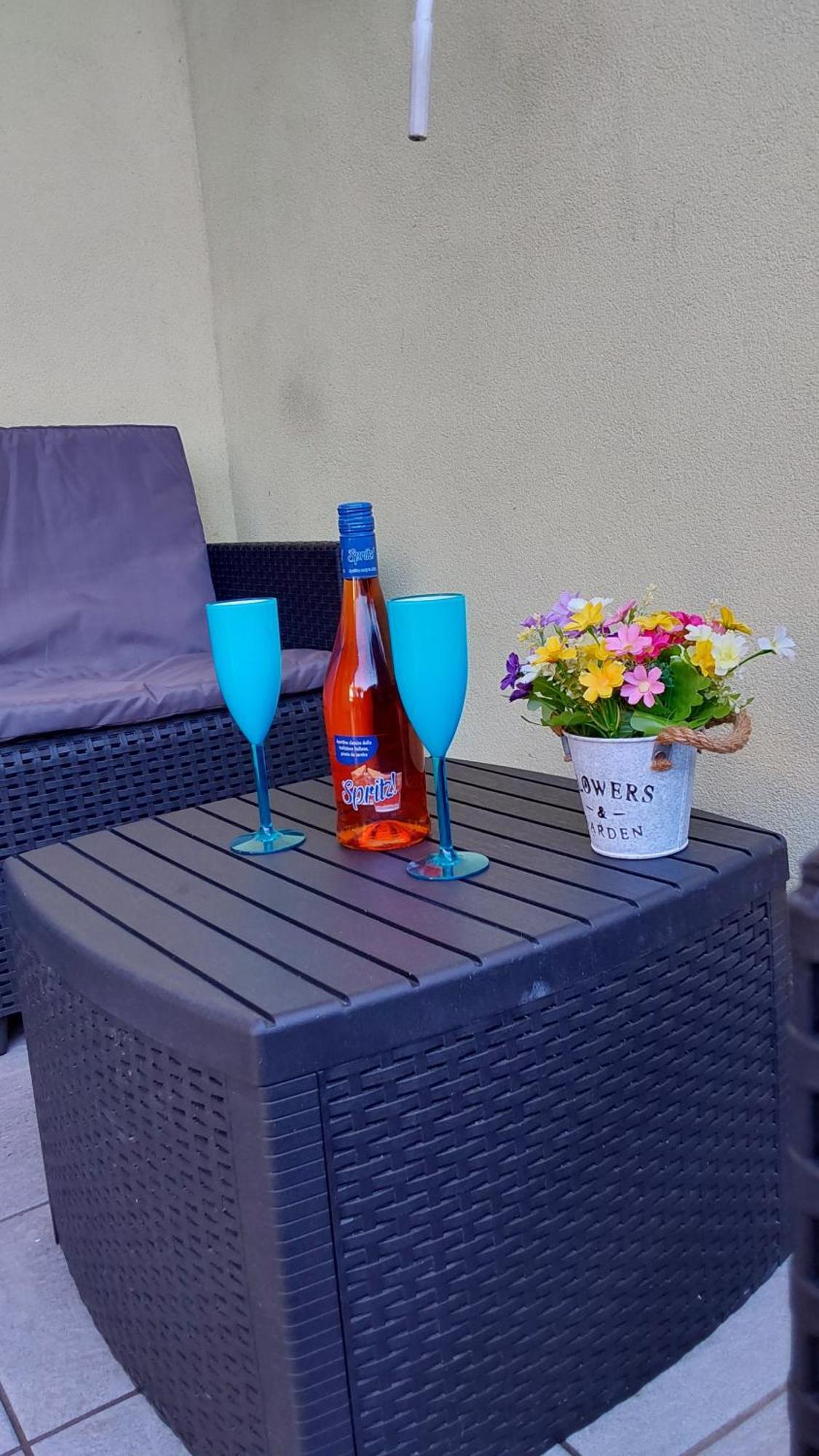 La Dolce Vita - Apartment With Shared Pool And Large Terrace Lido delle Nazioni Extérieur photo
