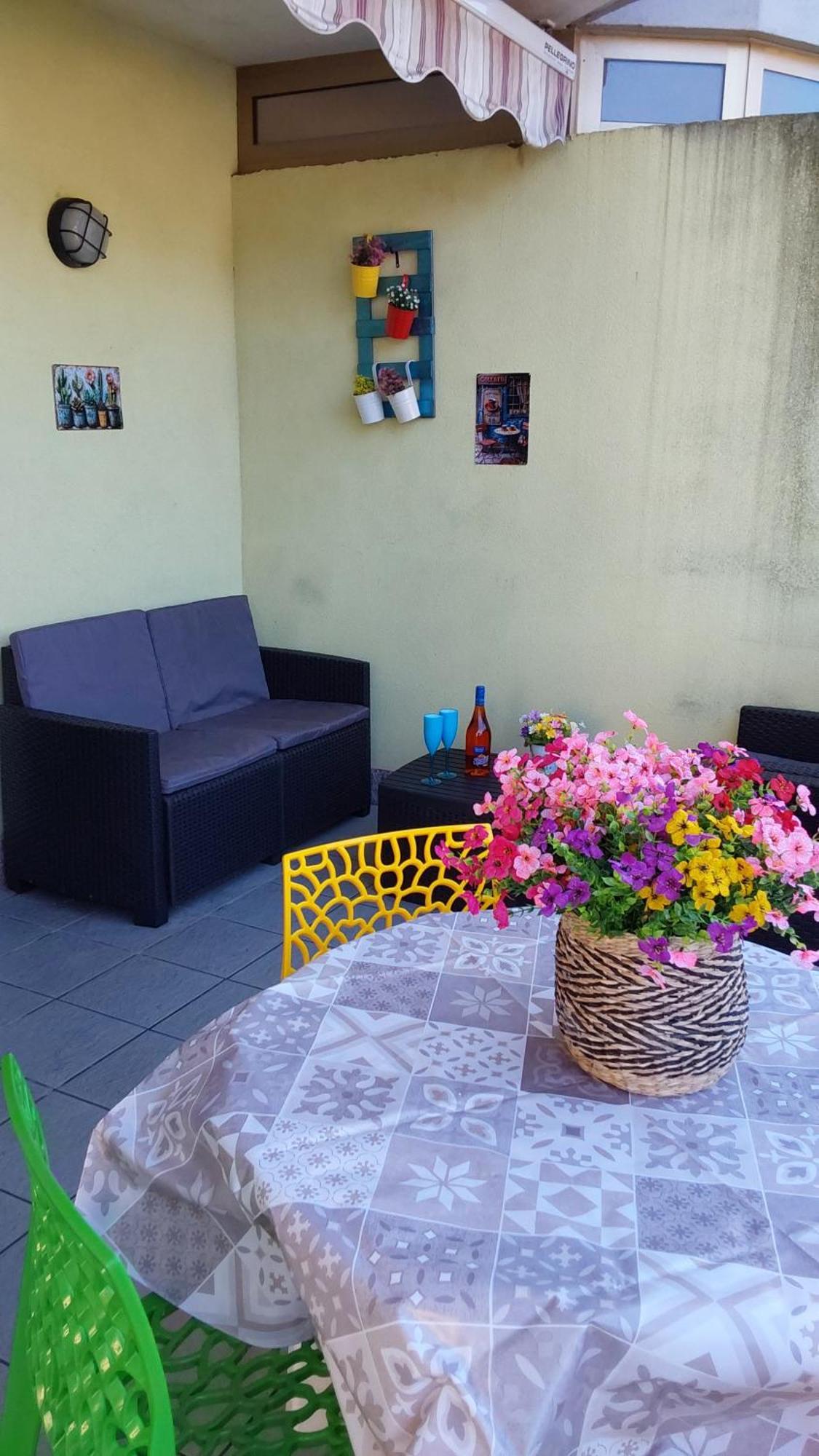 La Dolce Vita - Apartment With Shared Pool And Large Terrace Lido delle Nazioni Extérieur photo